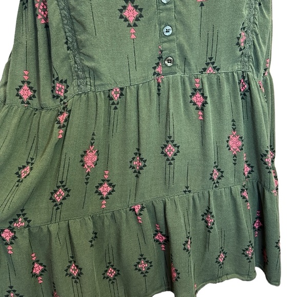 TORRID Challis Tiered Tunic Tank in Ikat Buttons Scoop Neck Tribal Bohemian 3 - Picture 7 of 16